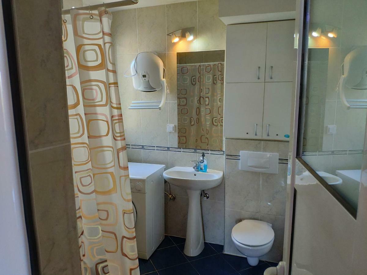 באר Apartman La Siesta מראה חיצוני תמונה